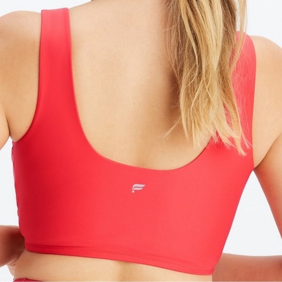 Fabletics Wireless Crossover Bra Low Impact in Strawberry Red NWT Sz-3X.   AA5 - Picture 3 of 10